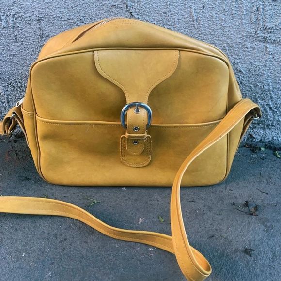 Vintage Handbags - Vintage large mustard yellow messenger bag purse